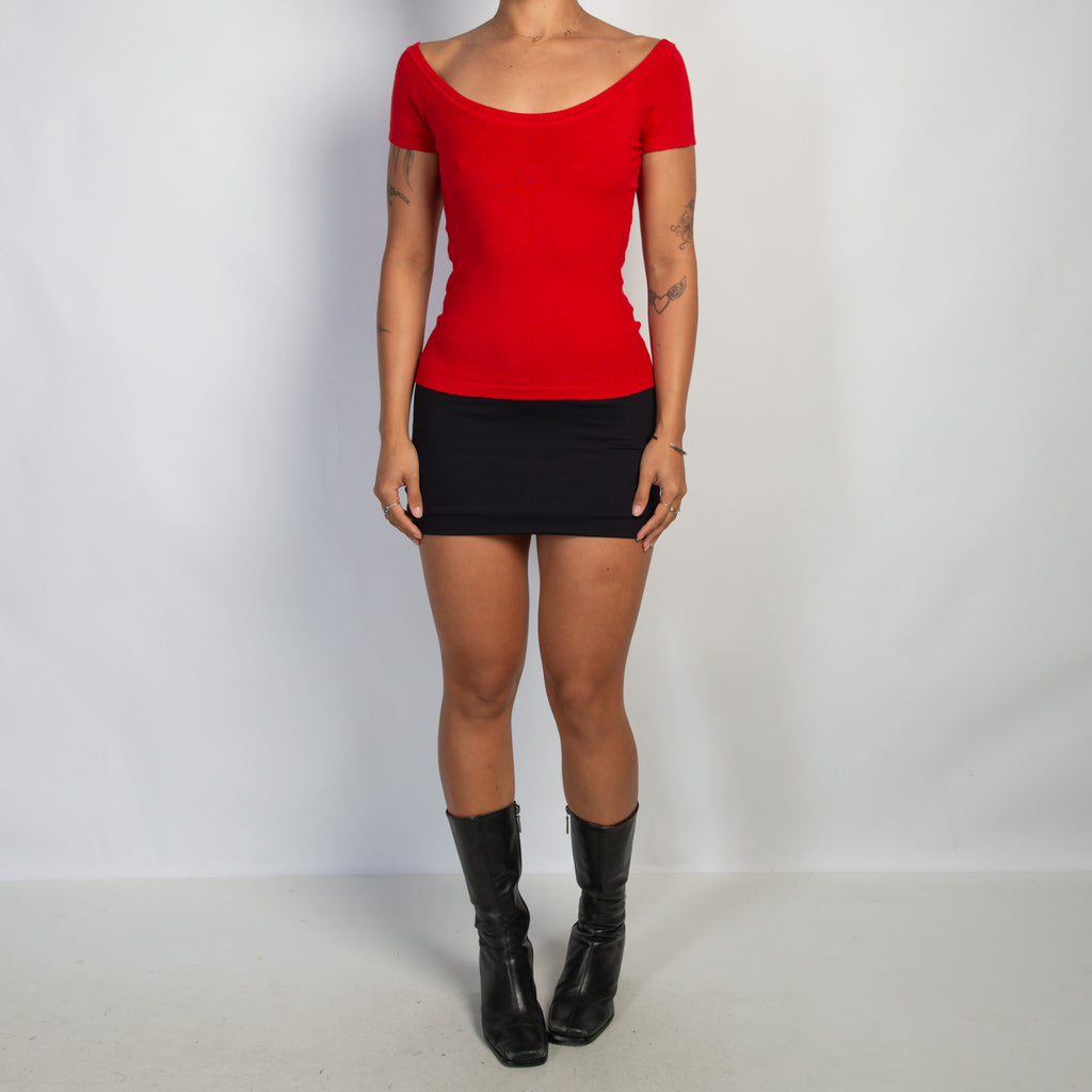 RED KNIT TOP