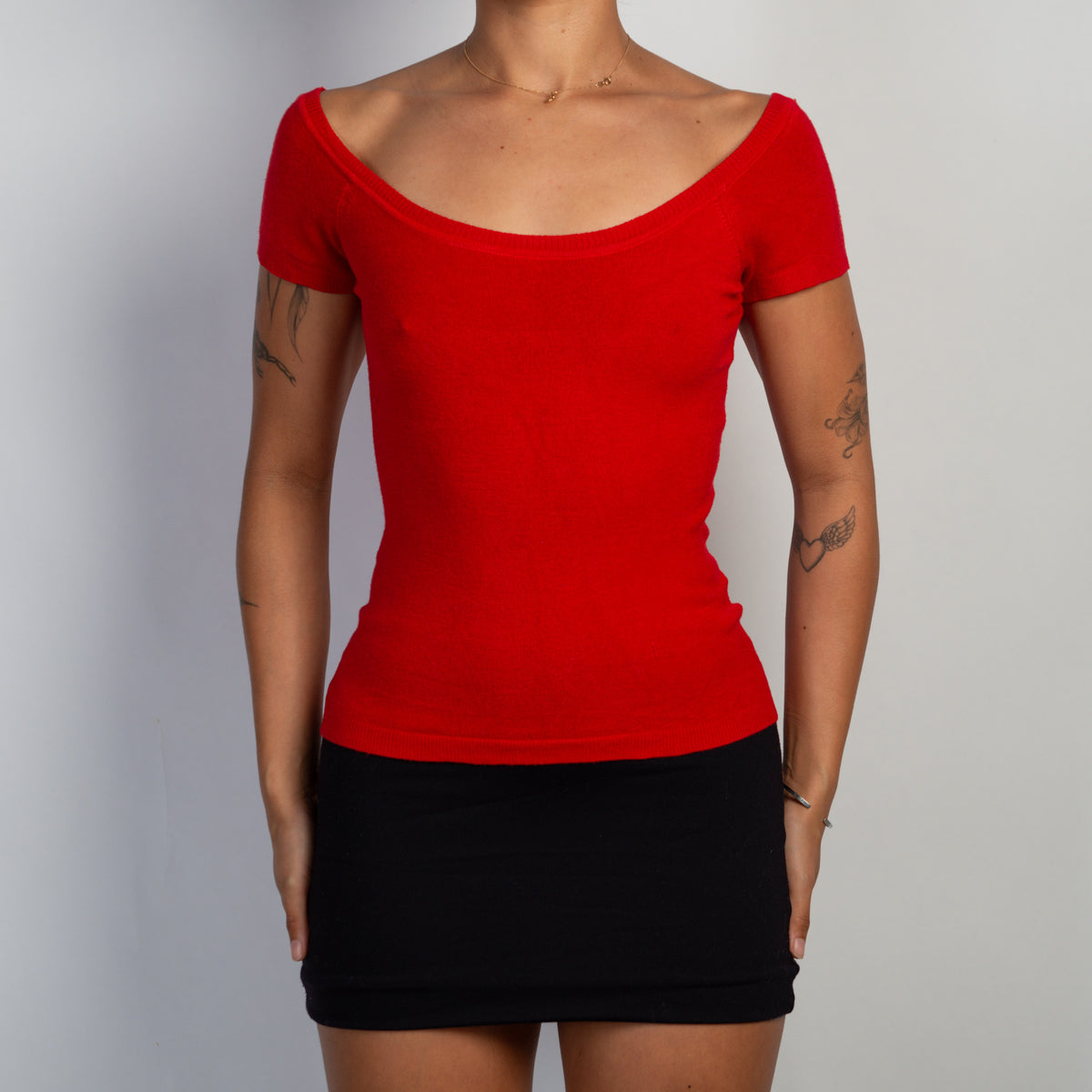 RED KNIT TOP
