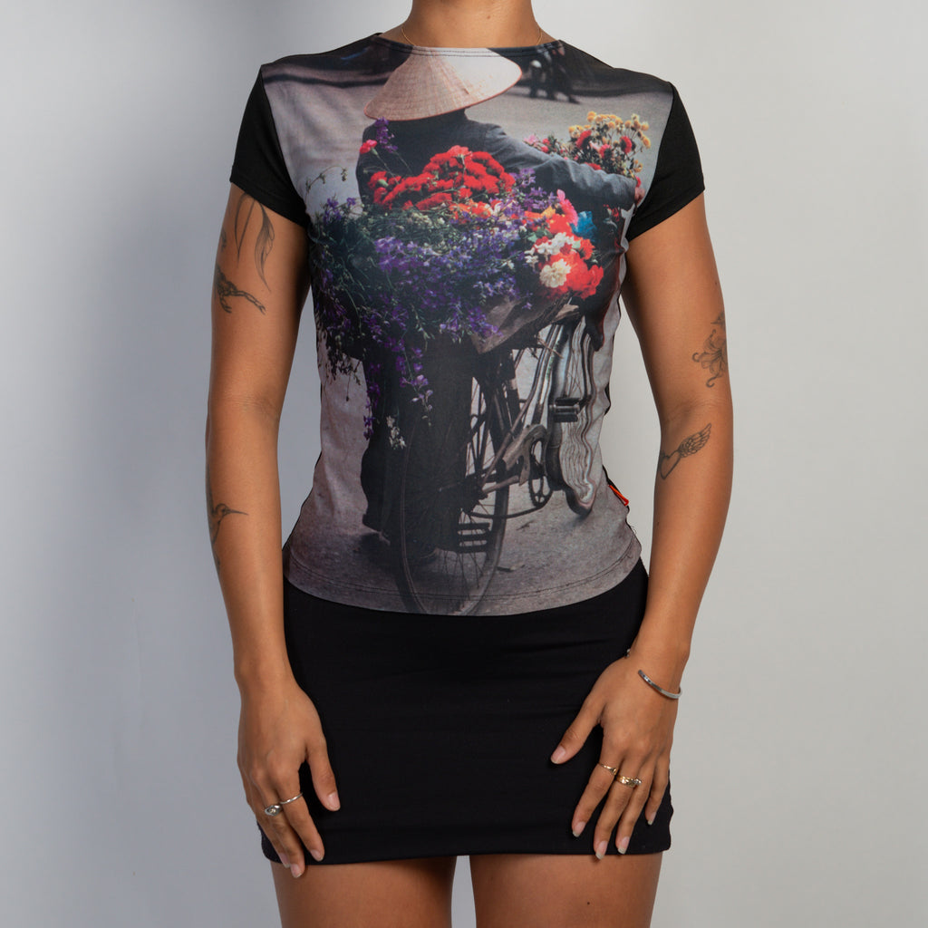 GRAPHIC STRETCH TOP