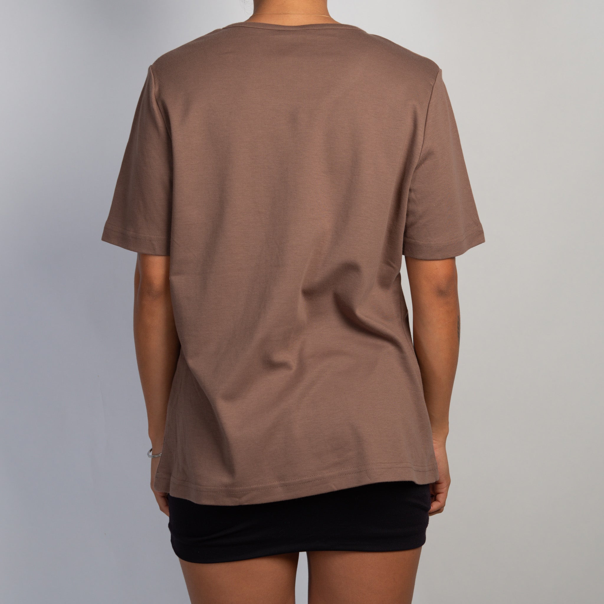 BROWN GRAPHIC TSHIRT