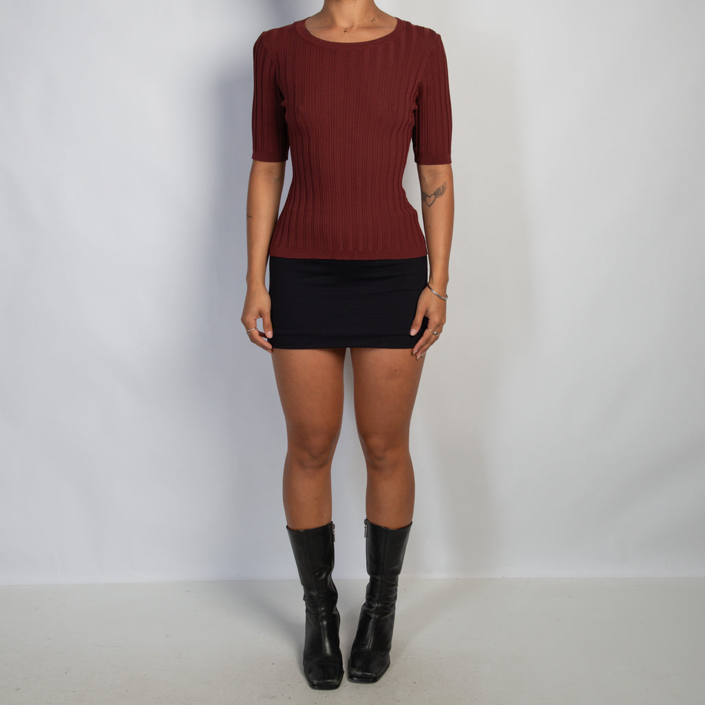 MAROON RIB TOP
