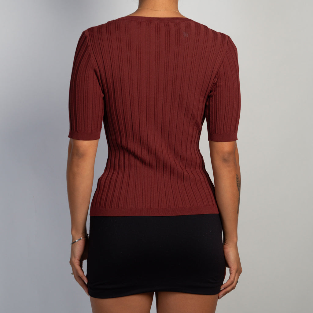 MAROON RIB TOP