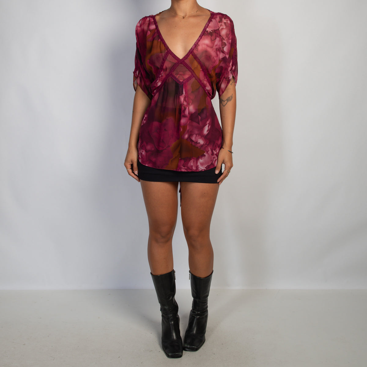 SHEER PATTERN TOP