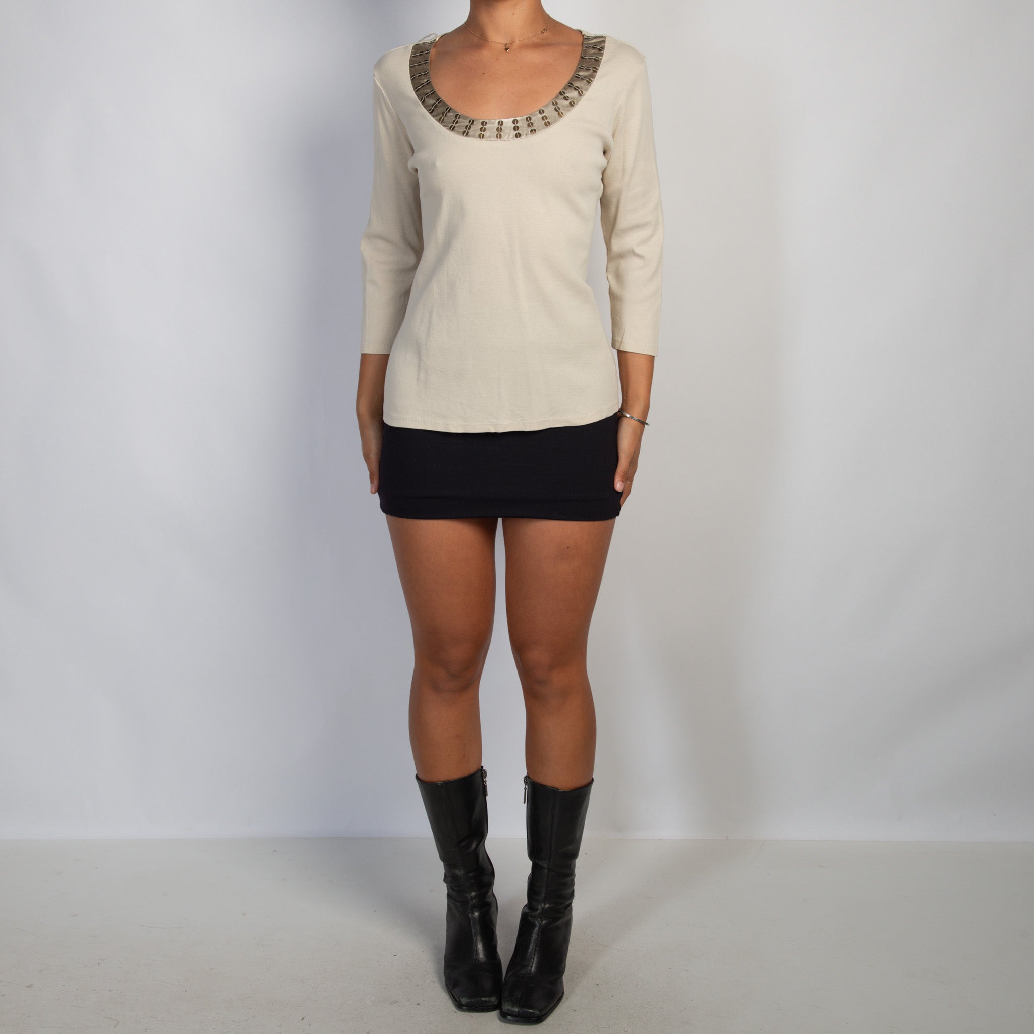 CREAM 3/4 SLEEVE TOP