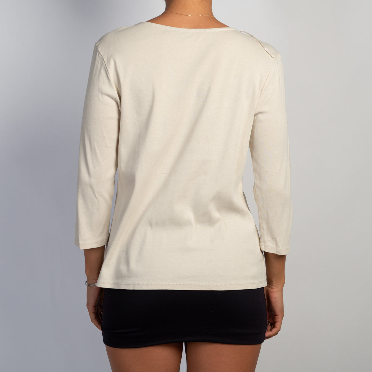 CREAM 3/4 SLEEVE TOP