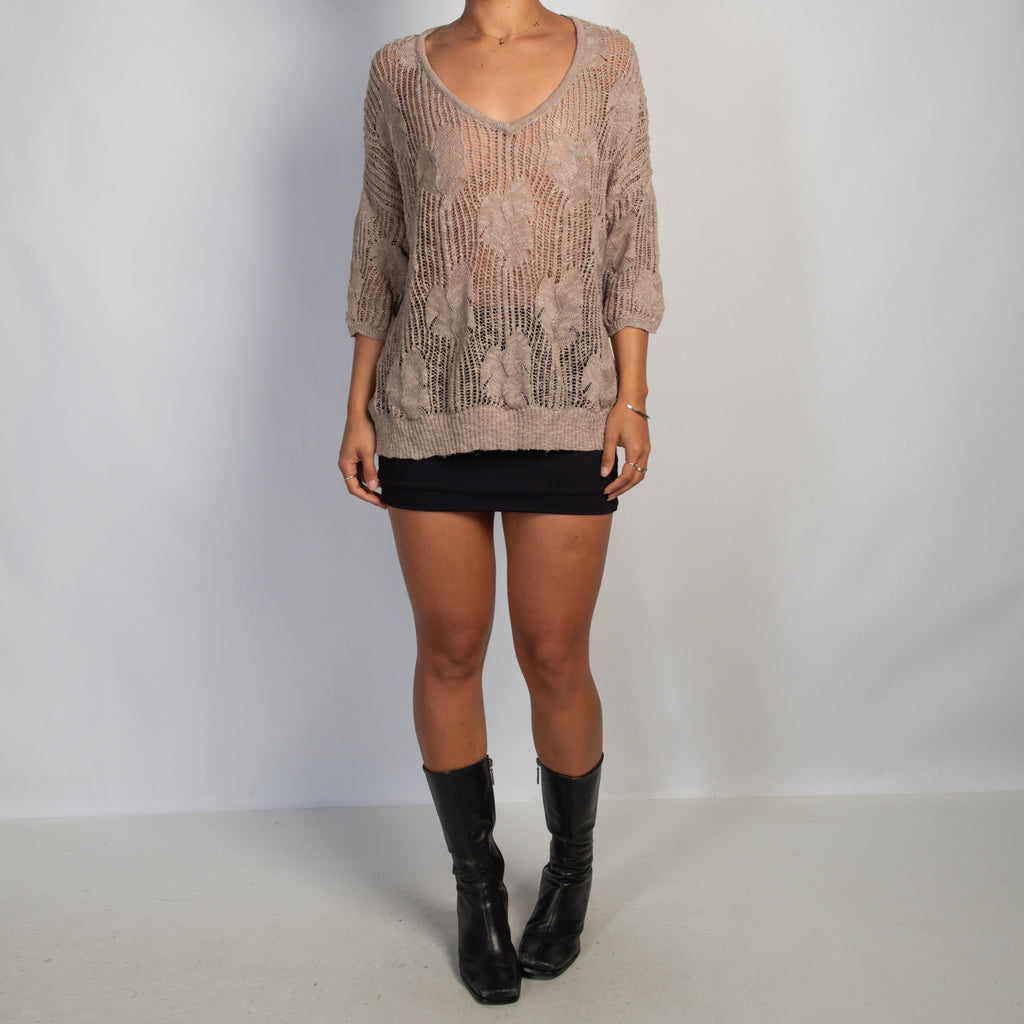 BEIGE LOOSE KNIT TOP