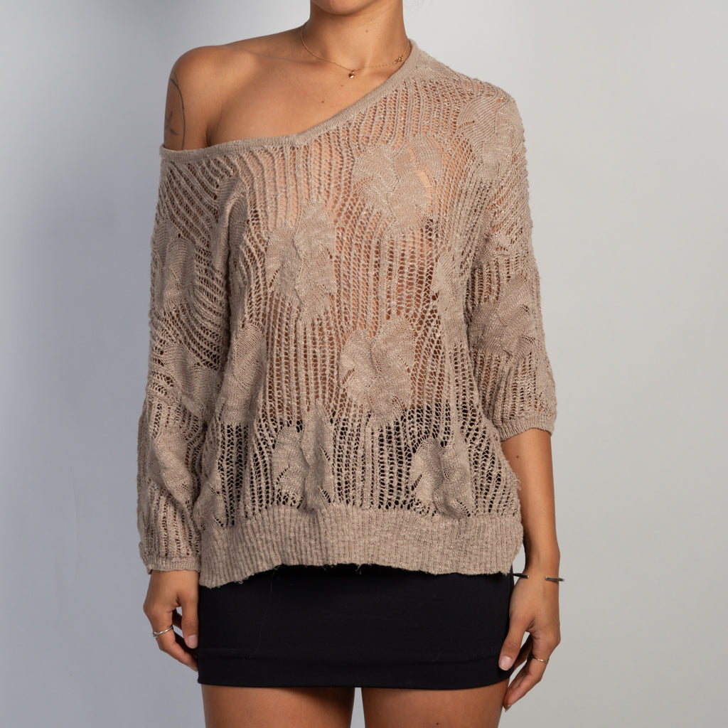 BEIGE LOOSE KNIT TOP