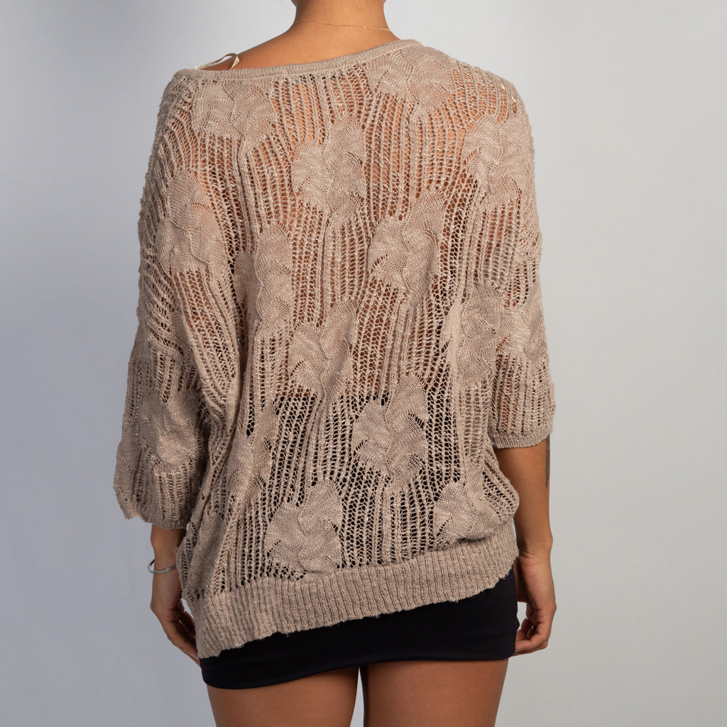 BEIGE LOOSE KNIT TOP