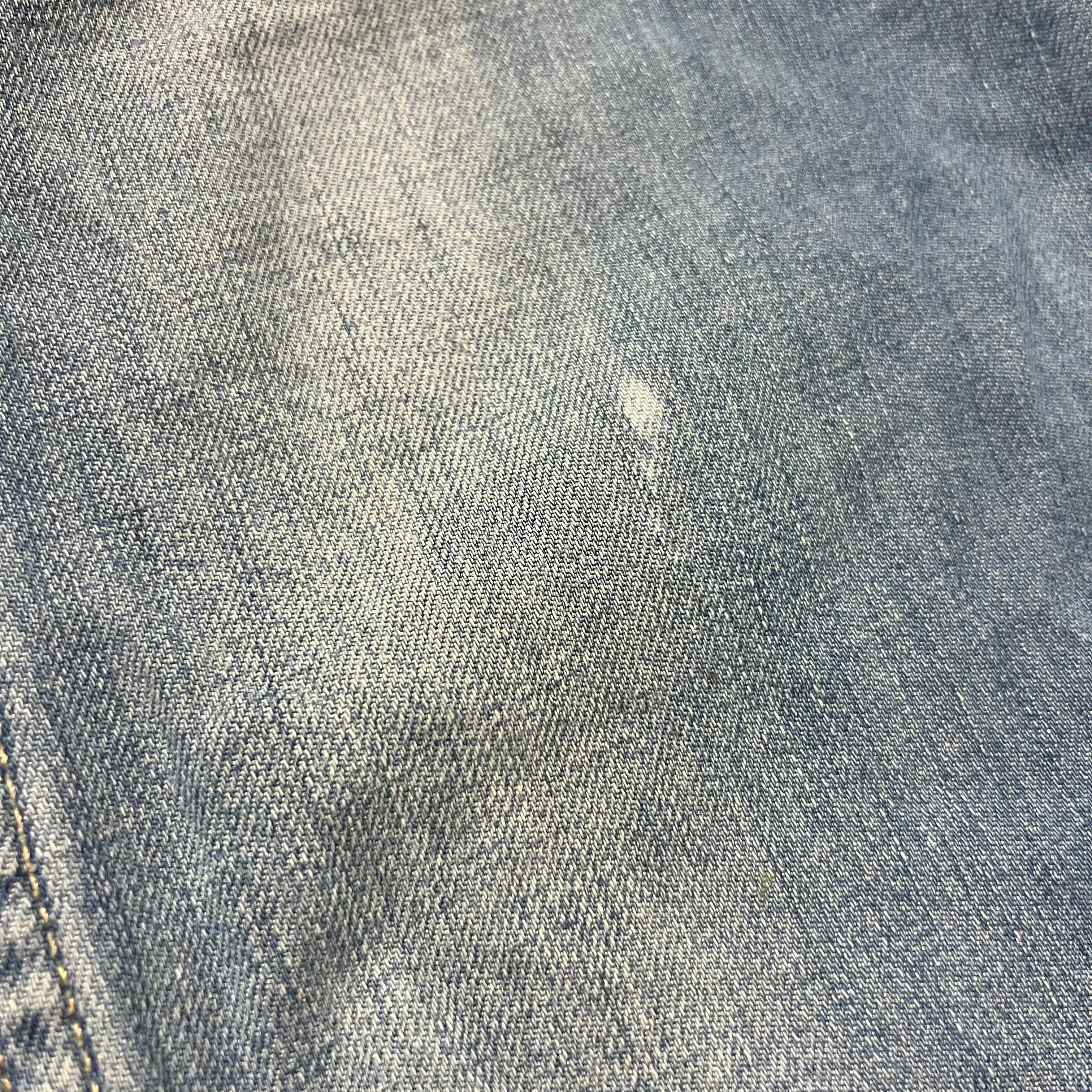 LIGHT WASH FLARE JEANS