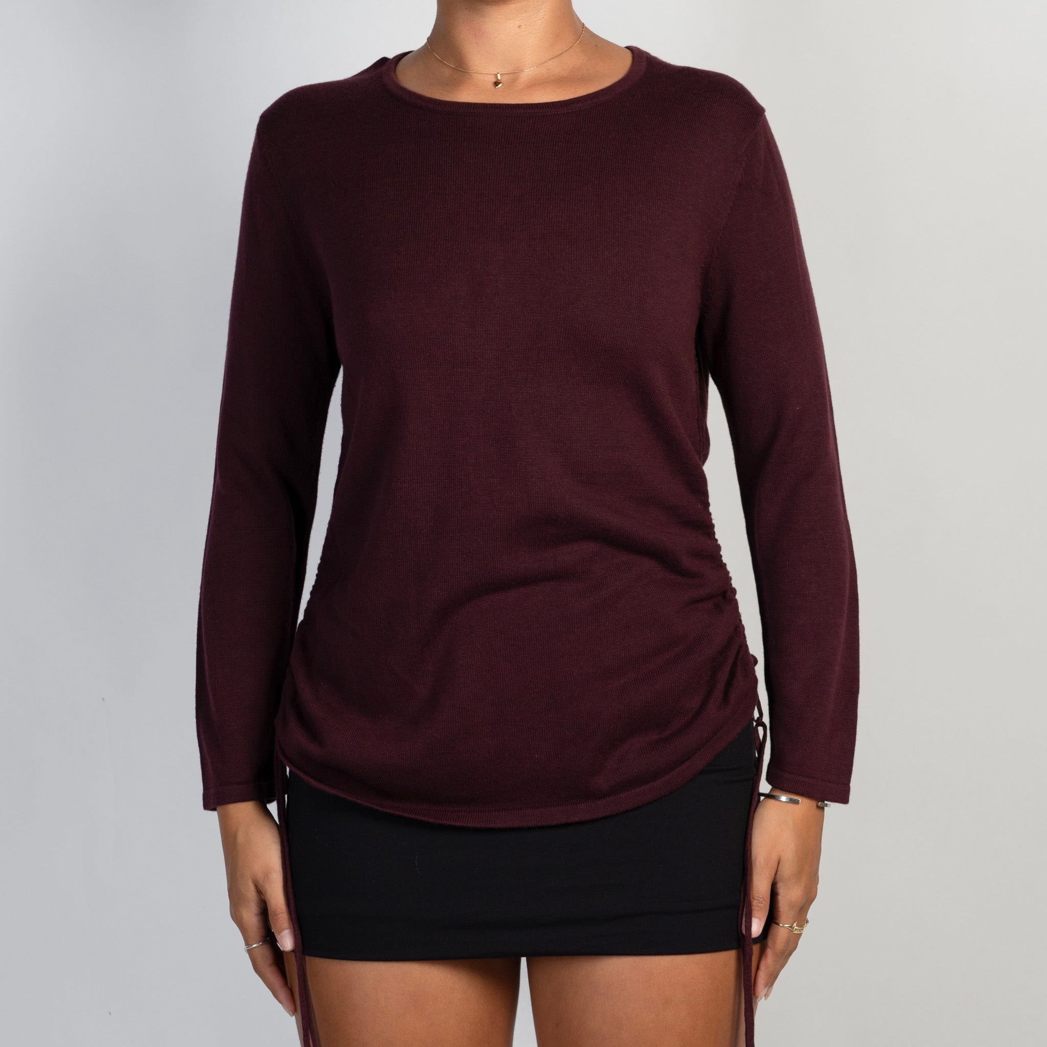 PLUM RUCHED KNIT TOP