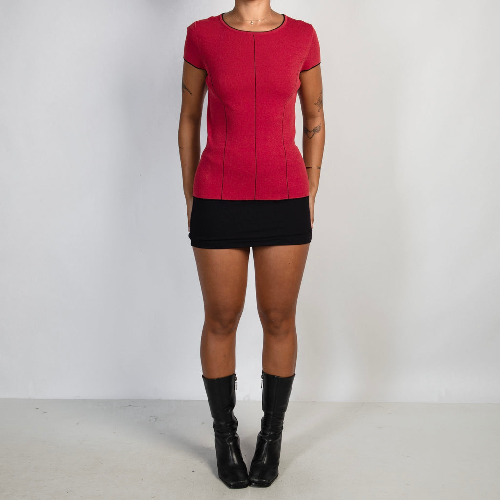 RED KNIT TOP