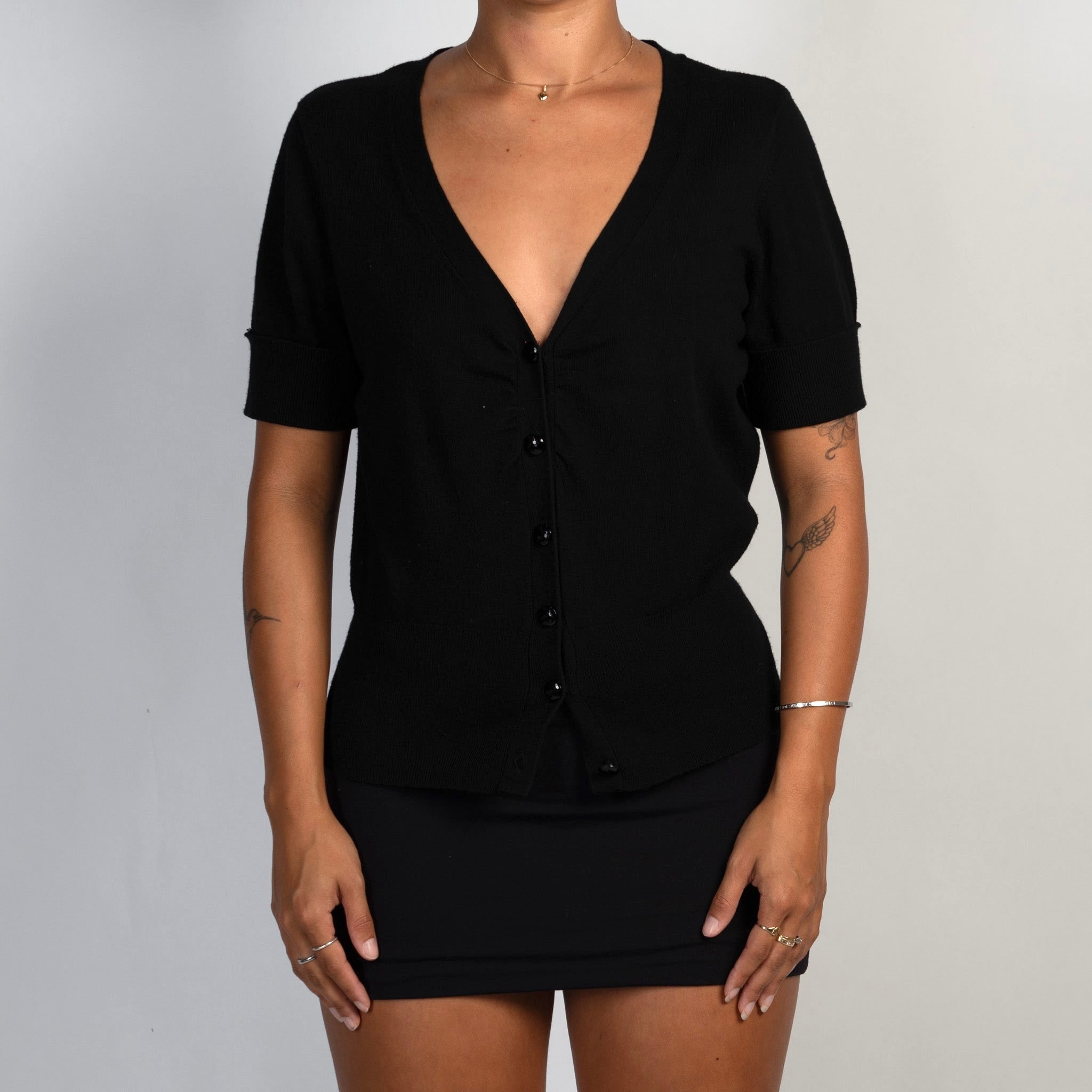 BLACK SHORT SLEEVE CARDIGAN