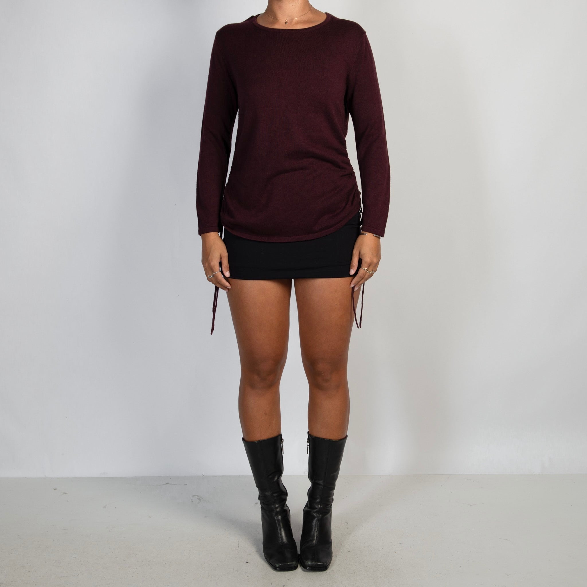 PLUM RUCHED KNIT TOP