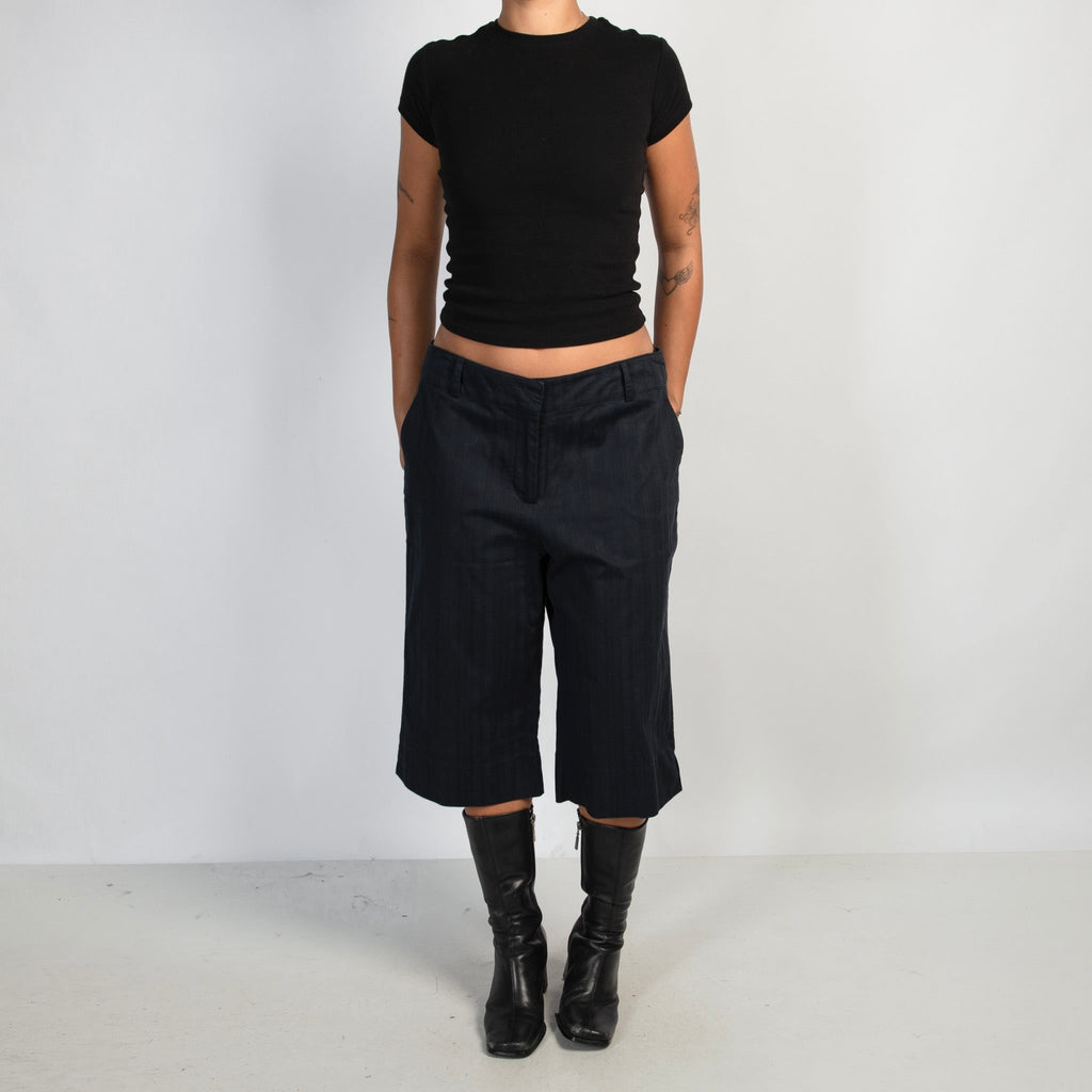 DEEP NAVY CAPRI TROUSERS