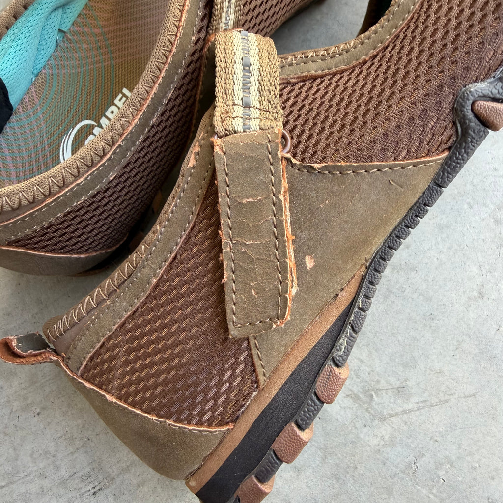 BROWN MARY JANE FLATS