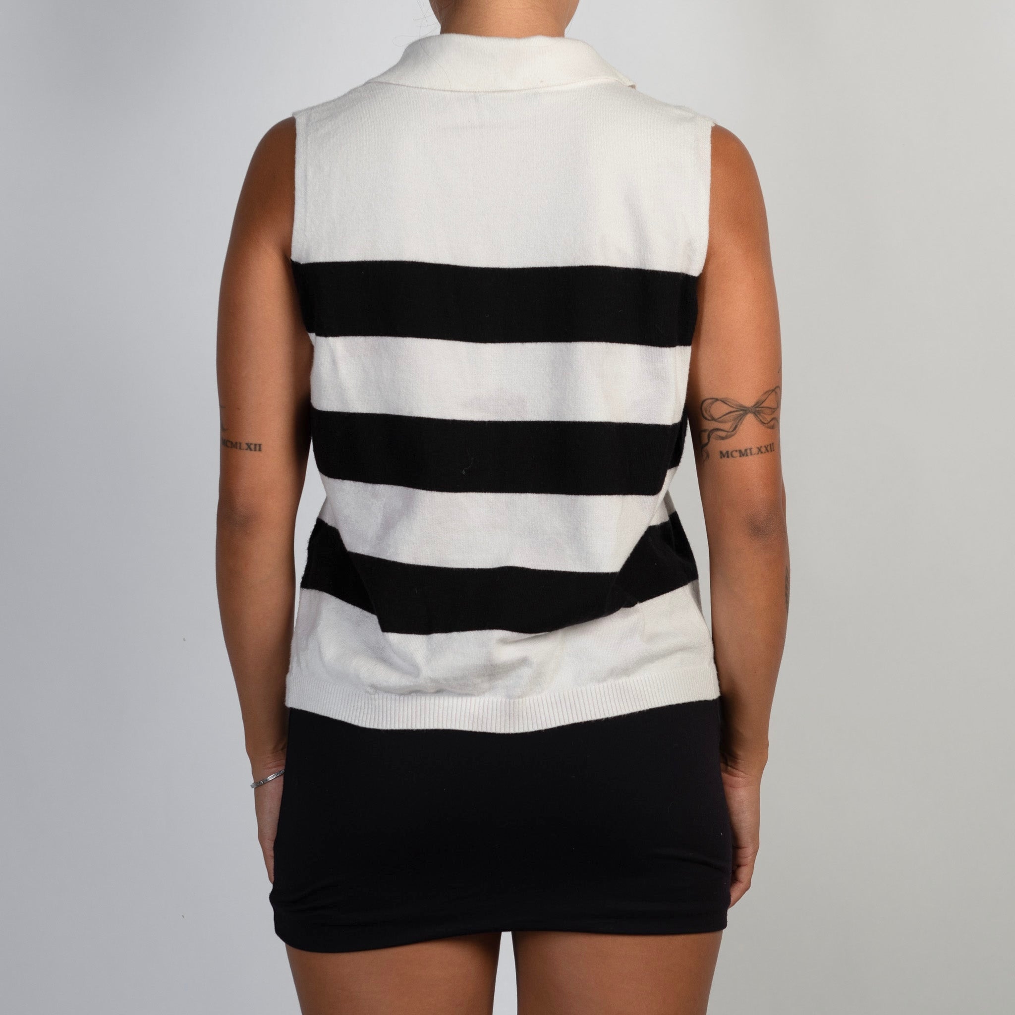 STRIPE KNIT COLLARED TOP