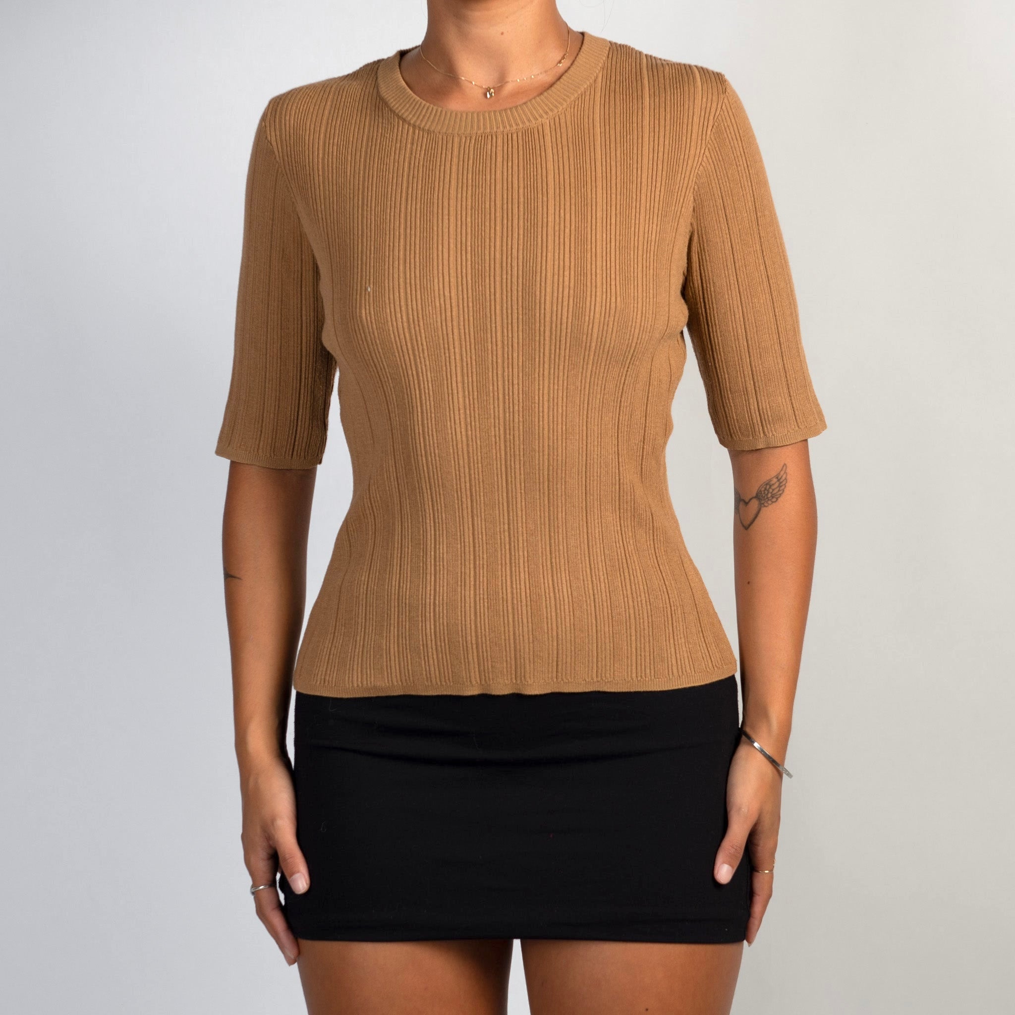TAN RIB 1/2 SLEEVE TOP