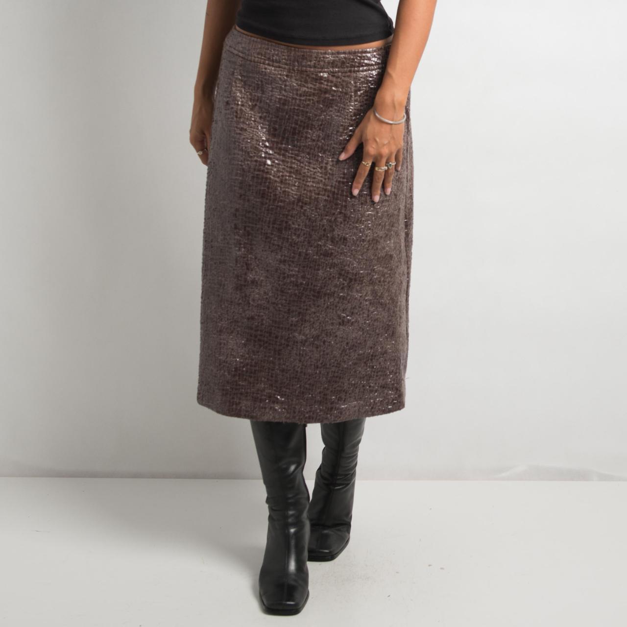 TEXTURED MIDI SKIRT