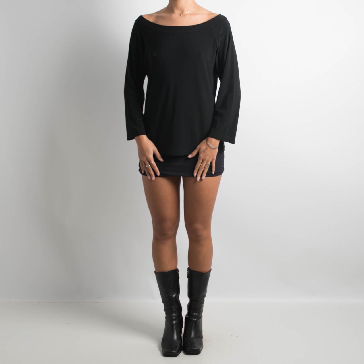 BLACK SLINKY LONG SLEEVE