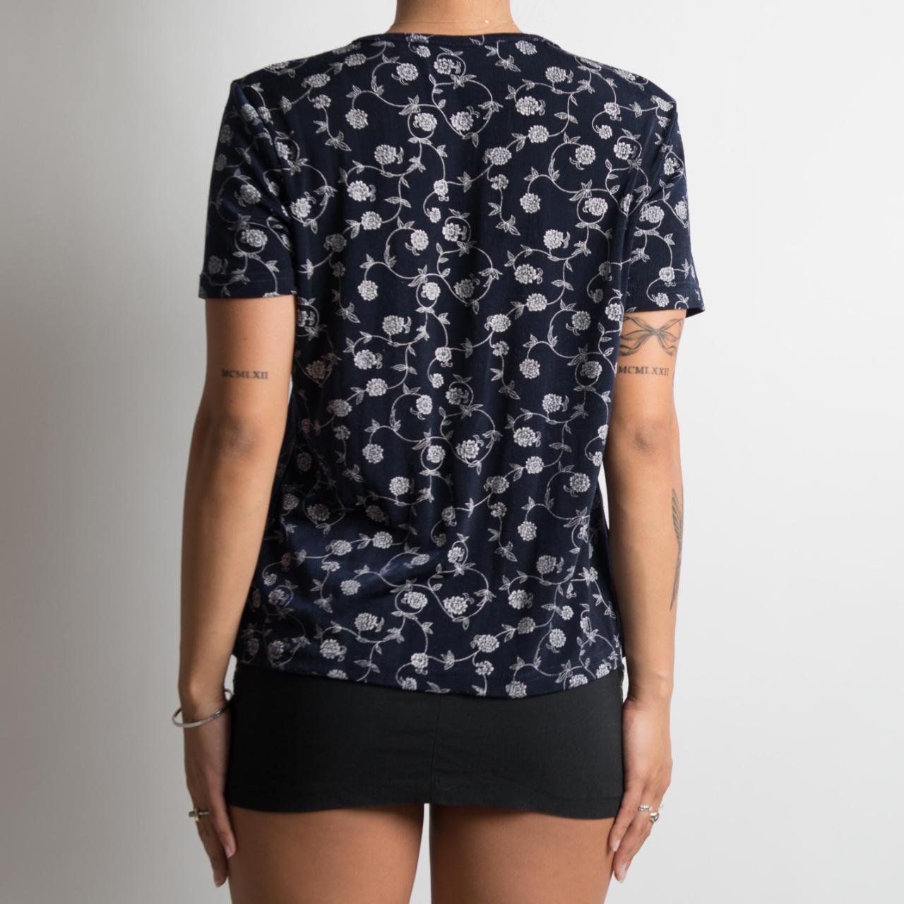 NAVY FLORAL TSHIRT