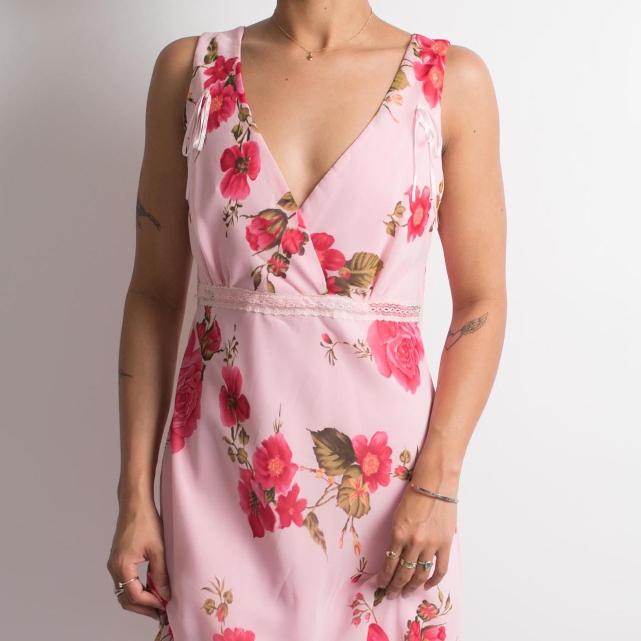 ROBE MIDI À FLEURS ROSE