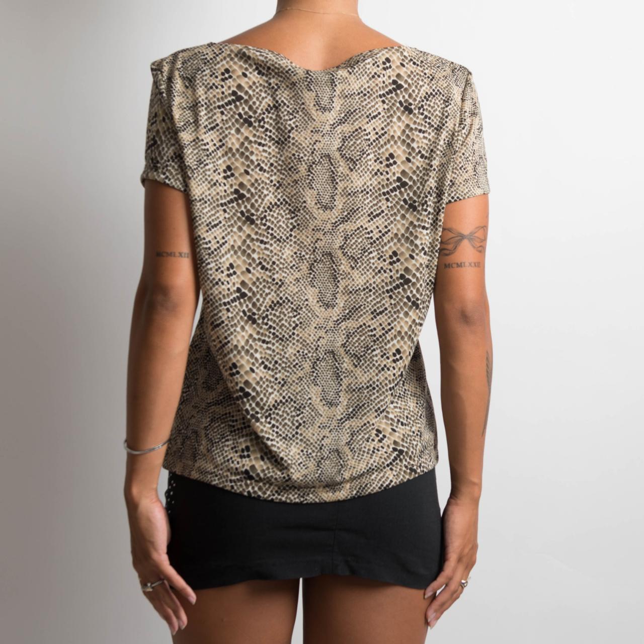 SLINKY ANIMAL PRINT TOP