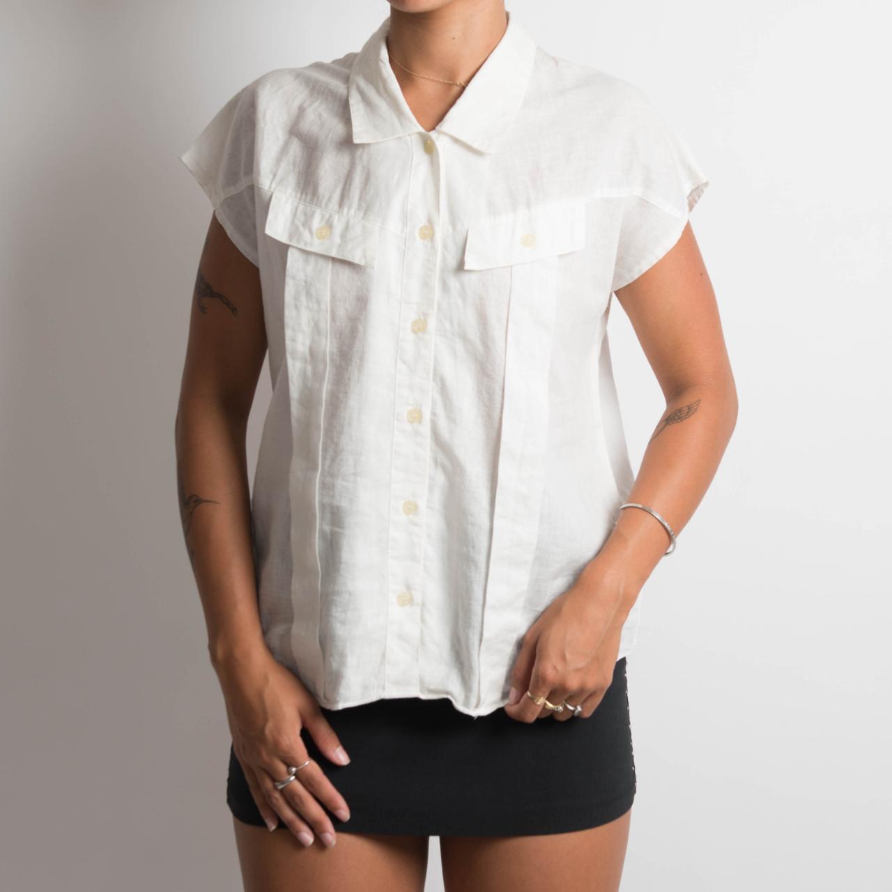 WHITE SHORT SLEEVE BLOUSE