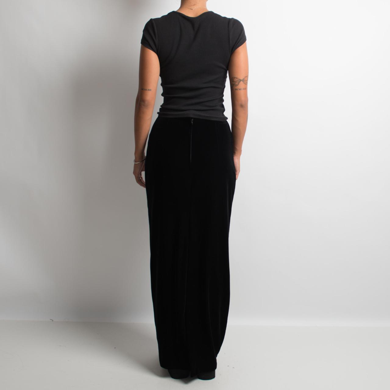 BLACK VELOUR MAXI SKIRT