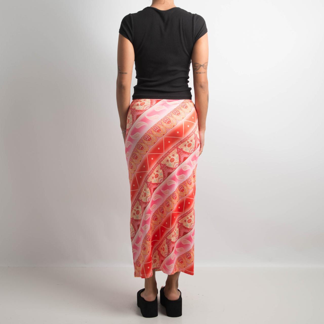 BRIGHT PATTERNED LONGLINE SKIRT