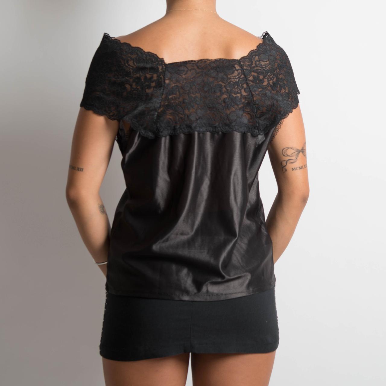 BLACK LACE TOP