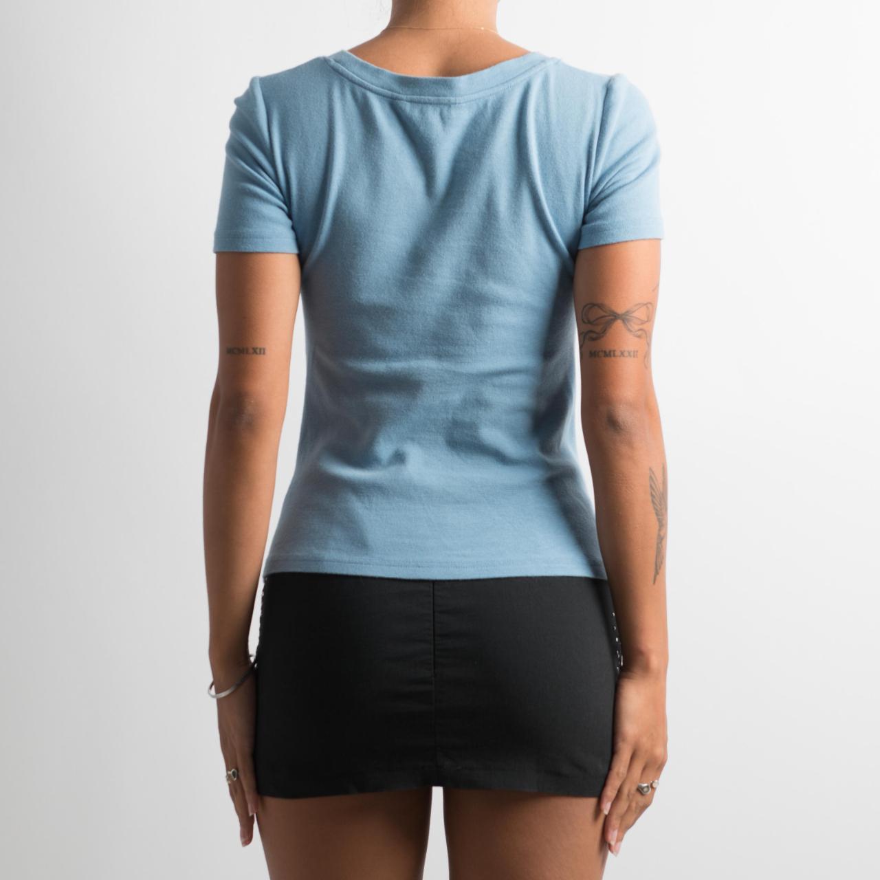 BLUE FRONT TWIST TOP