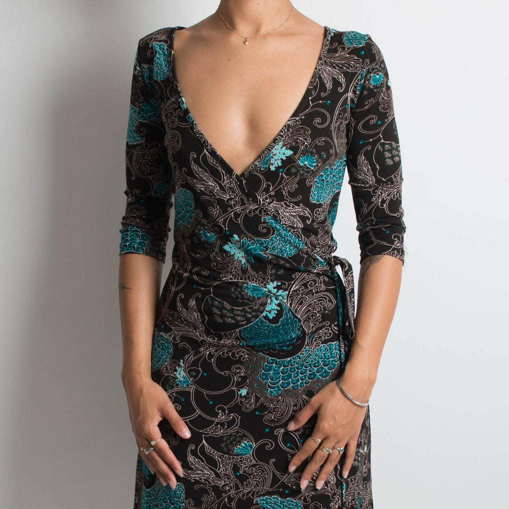 SLINKY PATTERNED MIDI DRESS