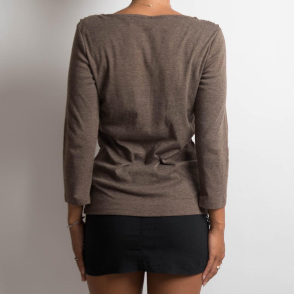 BROWN 3/4 SLEEVE TOP