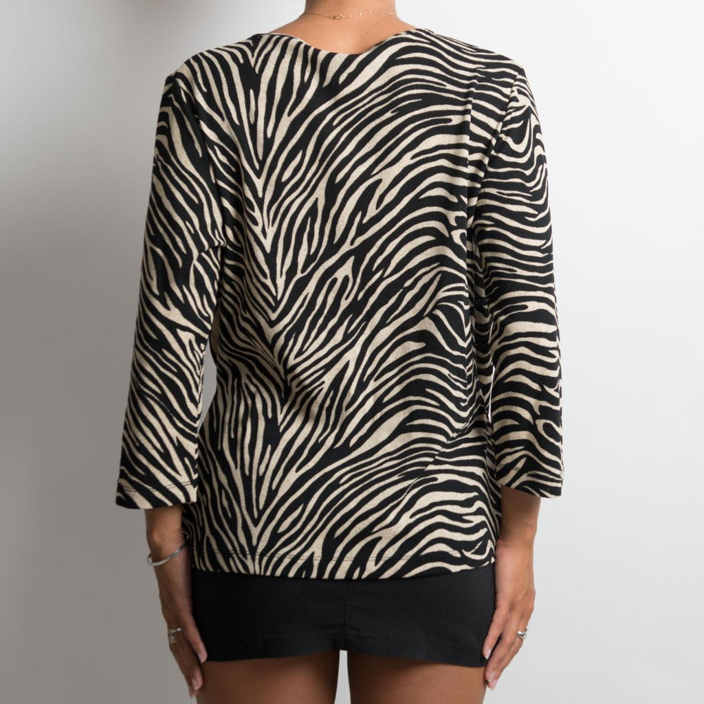 ANIMAL PRINT LONG SLEEVE TOP