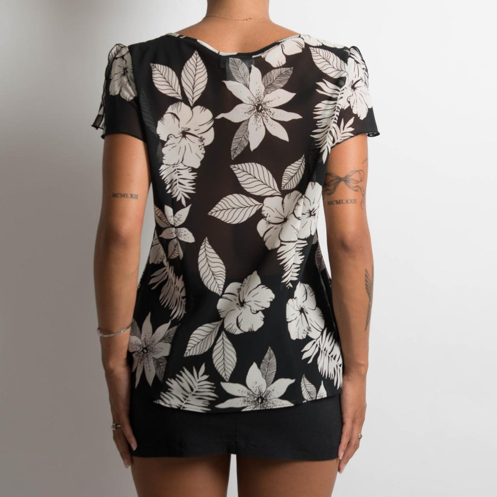 FLORAL SHORT SLEEVE TOP