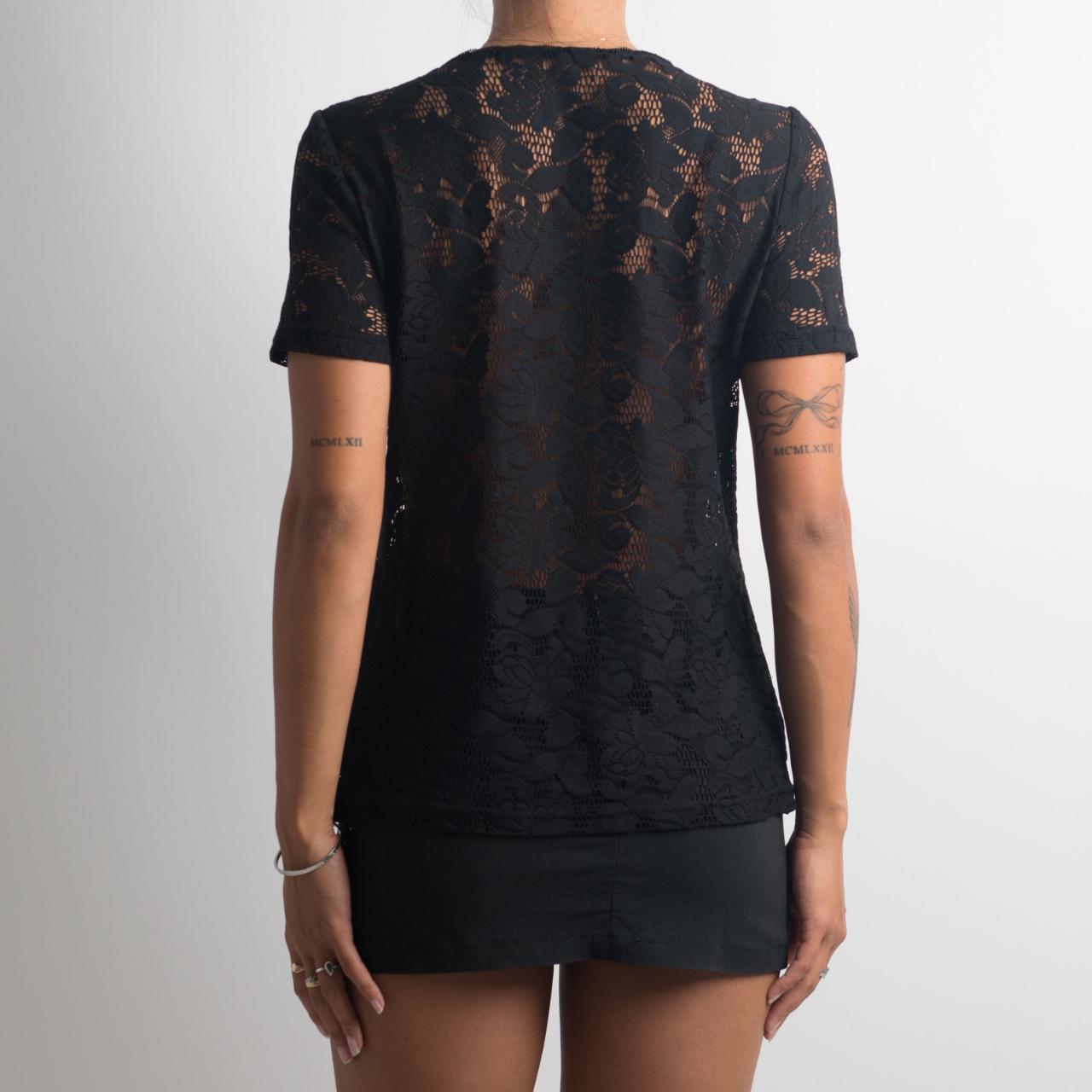 BLACK LACE TOP