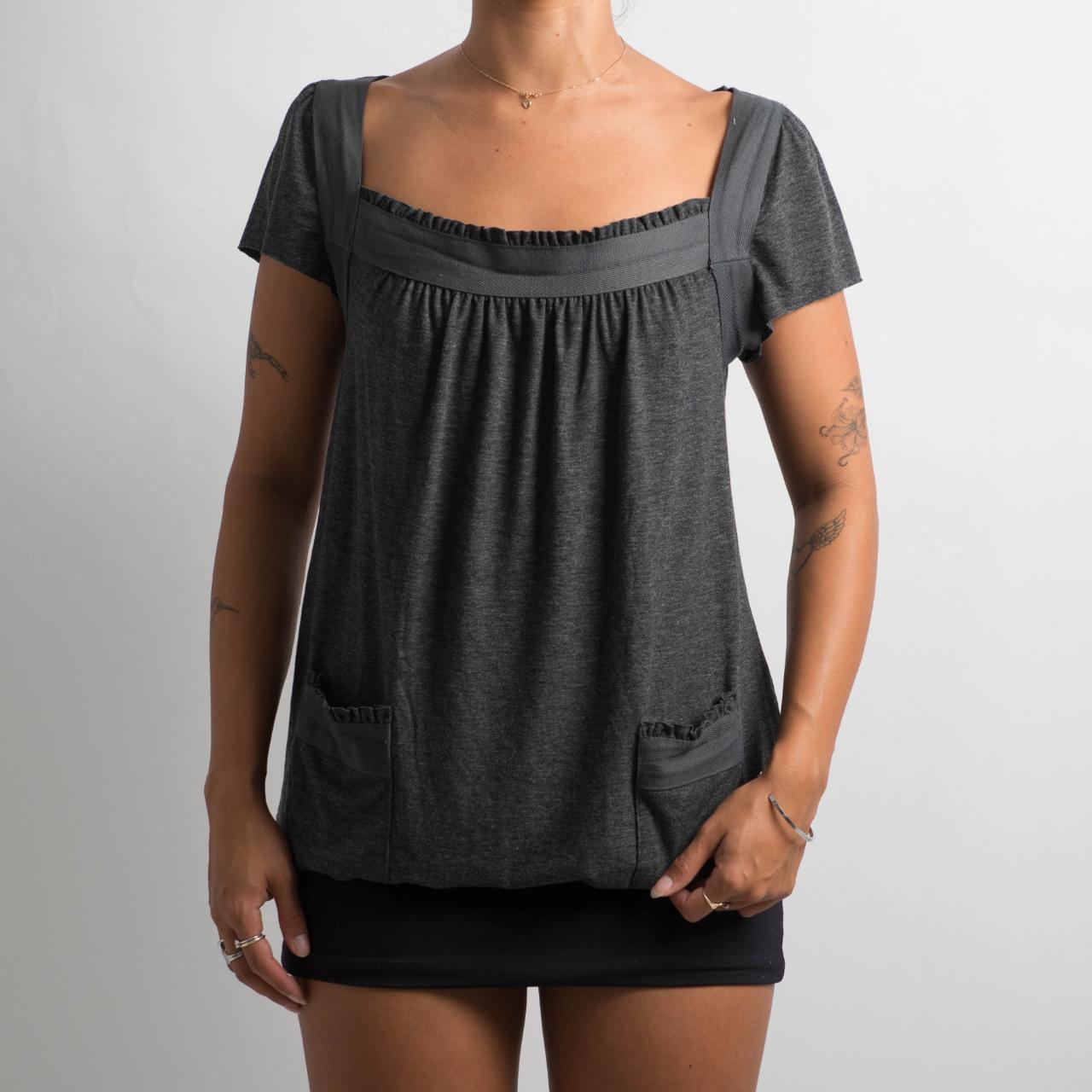CHARCOAL LOOSE FIT TOP