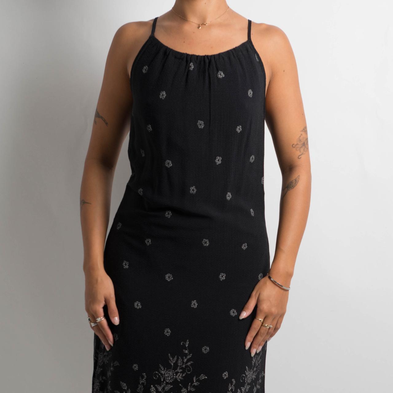 BLACK FLORAL MIDI DRESS