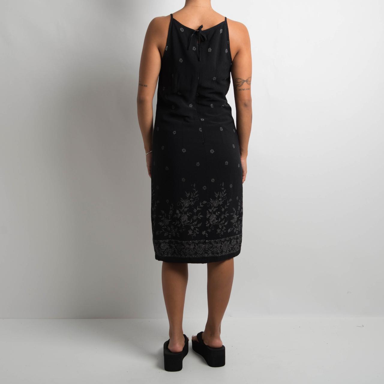 BLACK FLORAL MIDI DRESS