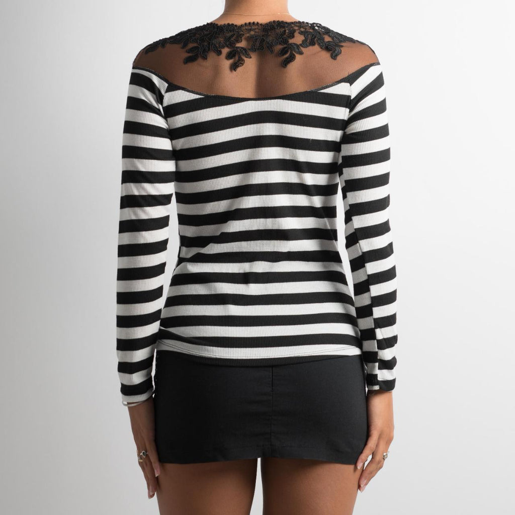 B&W STRIPE LONG SLEEVE TOP