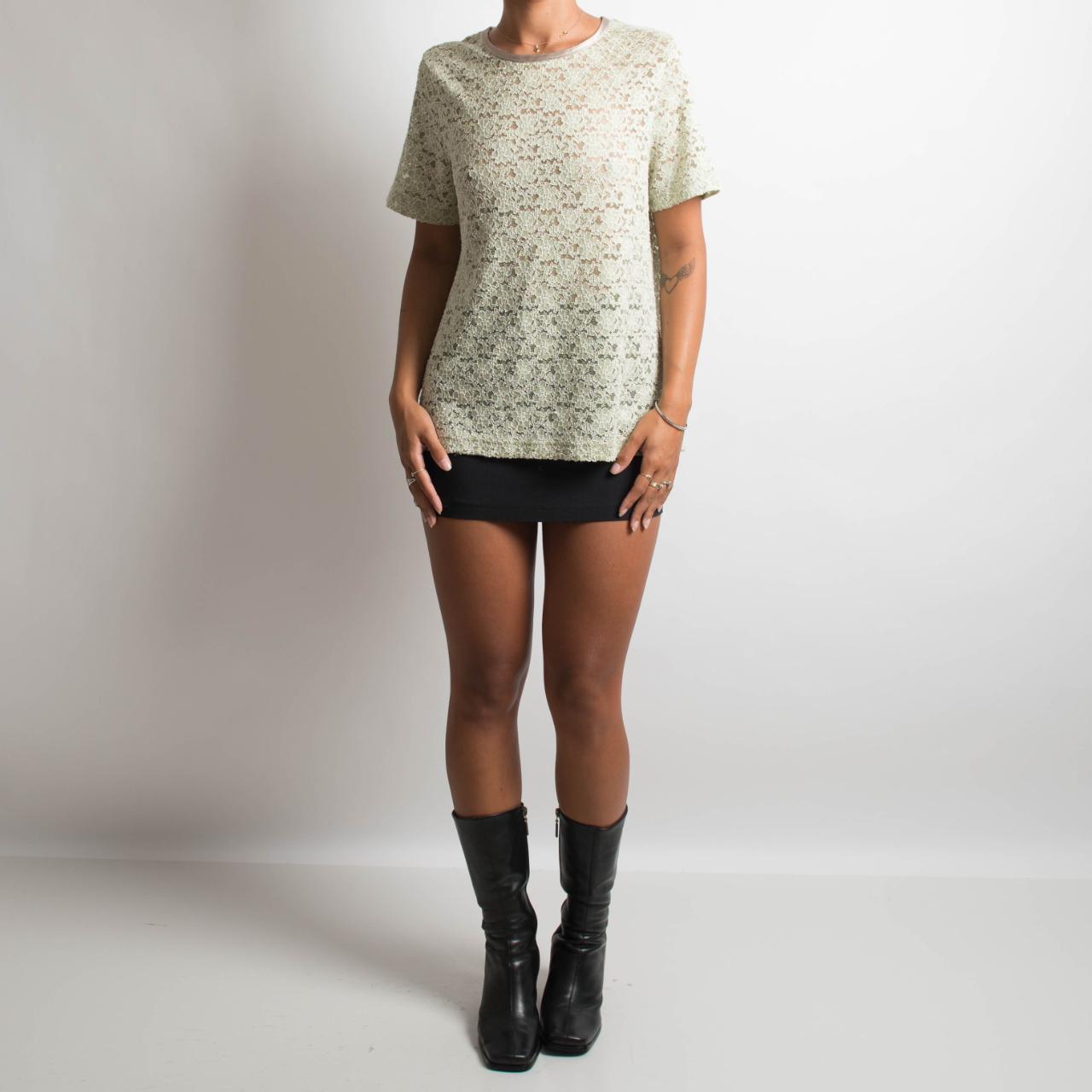 PALE GREEN LACE TSHIRT