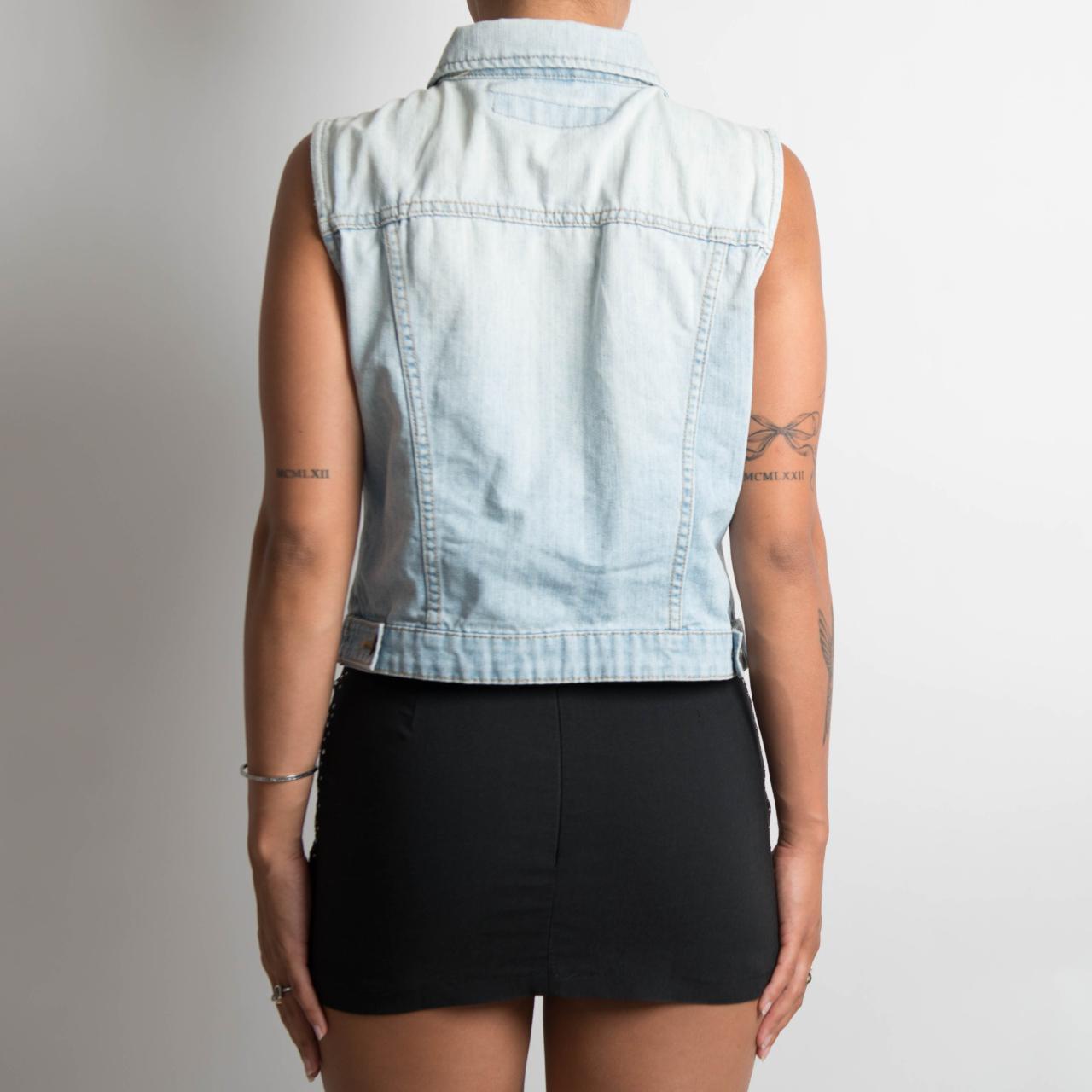 LIGHT WASH DENIM VEST