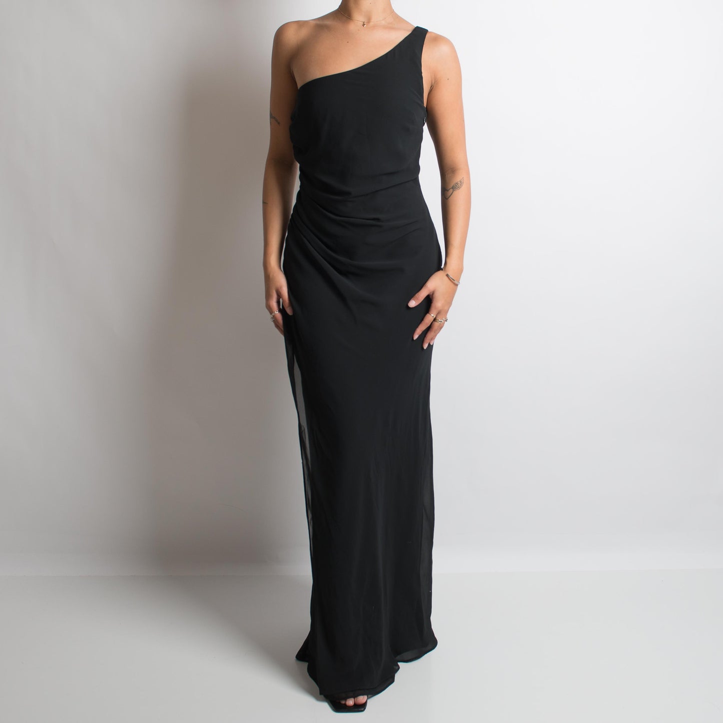 BLACK RUCHED ONE SHOULDER GOWN