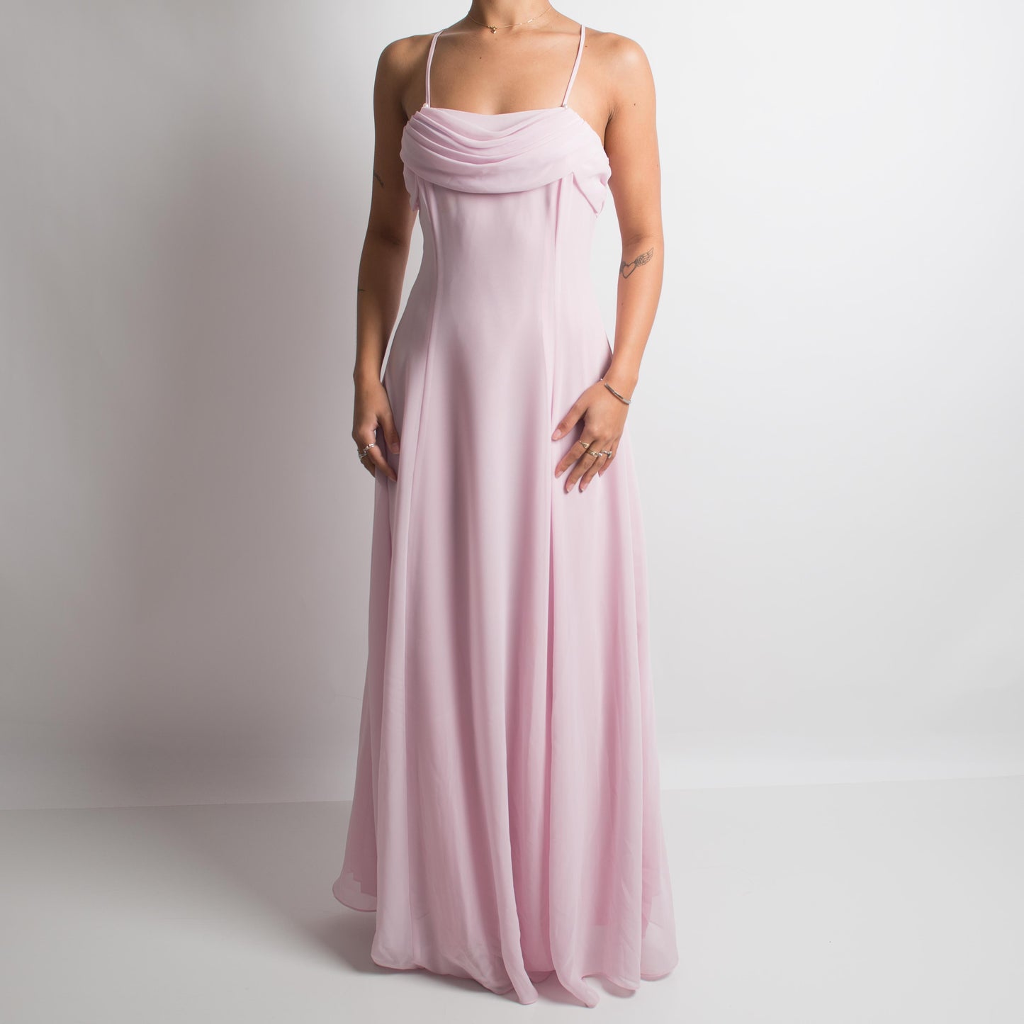 ROBE À COL BÂTON ROSE PÂLE