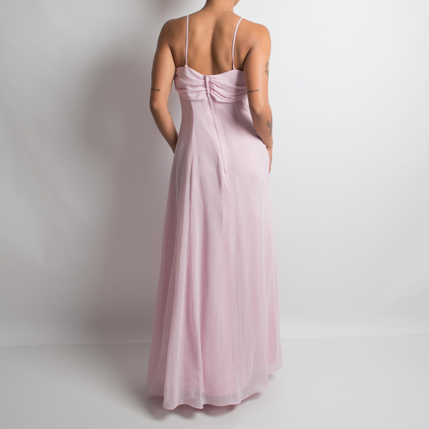 ROBE À COL BÂTON ROSE PÂLE