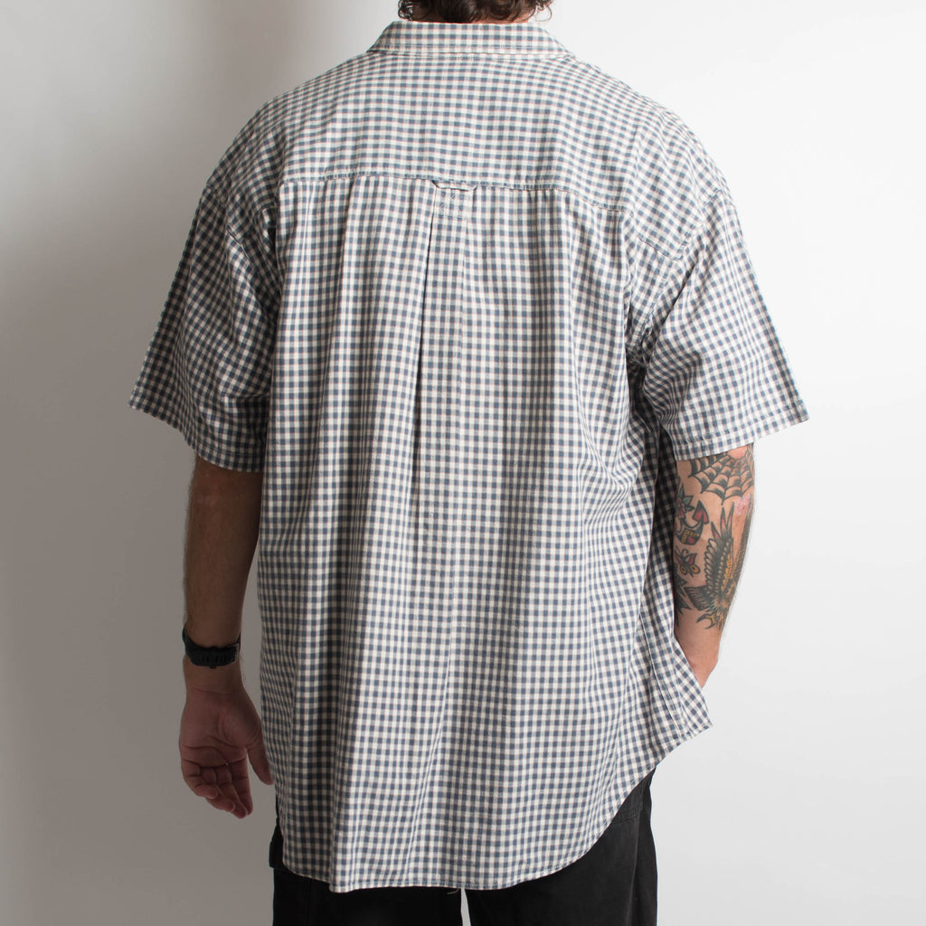 BLUE GINGHAM BUTTON UP