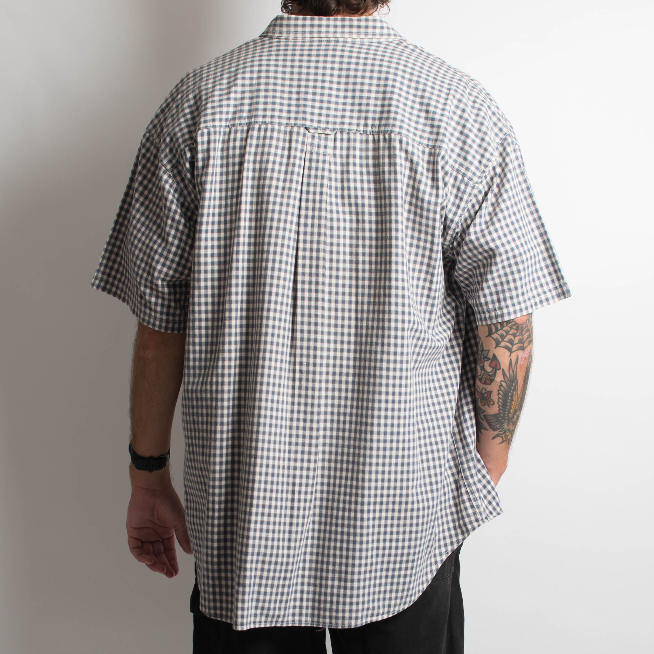 BLUE GINGHAM BUTTON UP