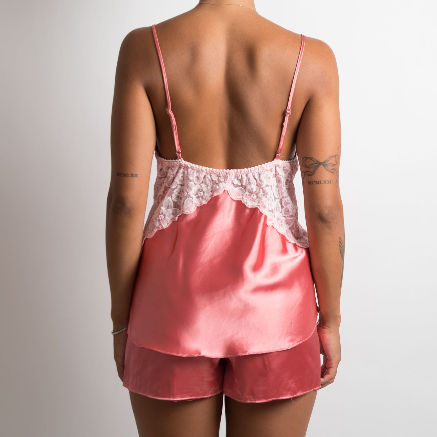 ENSEMBLE PYJAMA EN SATIN ROSE