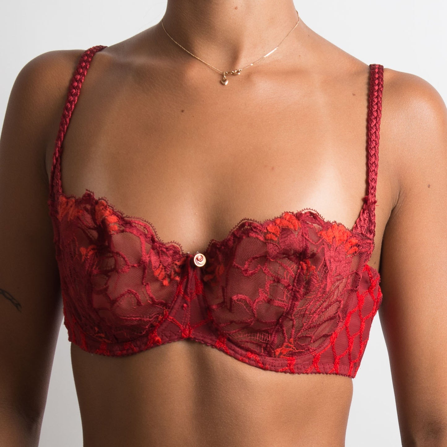 SOUTIEN-GORGE BALCONNET EN DENTELLE ROUGE