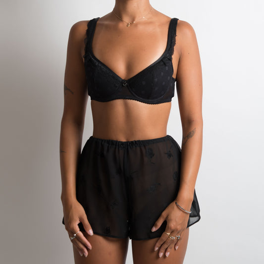 SOUTIEN-GORGE BALCONNET EN DENTELLE NOIRE